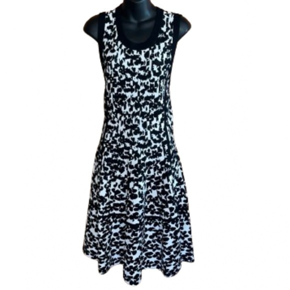 Kate Spade black and white sleeveless midi sweater dress size M